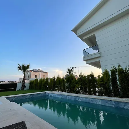 Serenity Garden 10 *