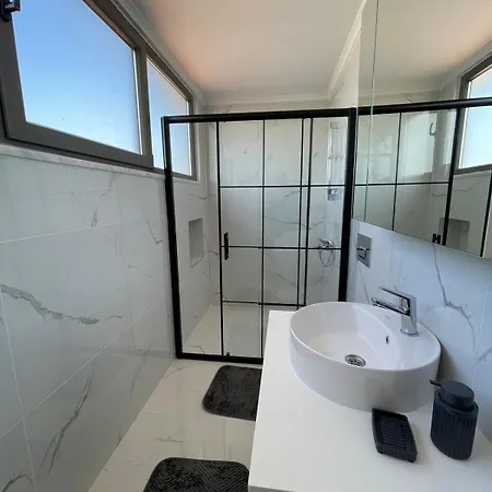 Villa Serenity Garden 10 *