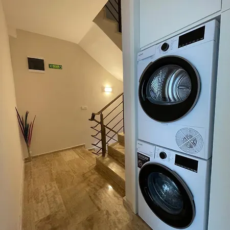 Serenity Garden 10 فيلة *