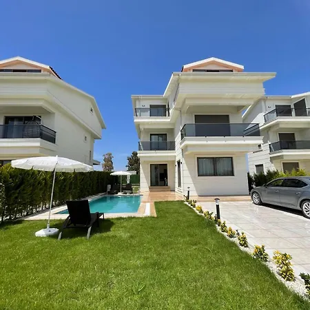 Villa Serenity Garden 10