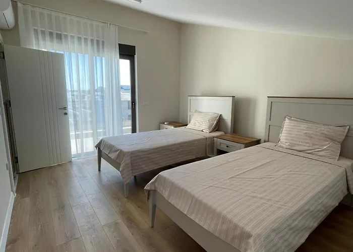 Serenity Garden 10 *
